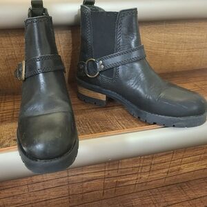 Jungle Boots